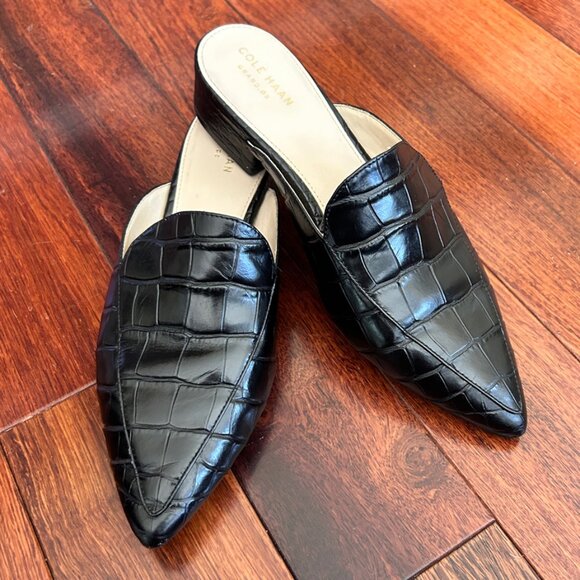 Cole Haan Shoes - COLE HAAN Women's Piper Mule Shoe in Black Alligator Size 8 Leather Slip Ons